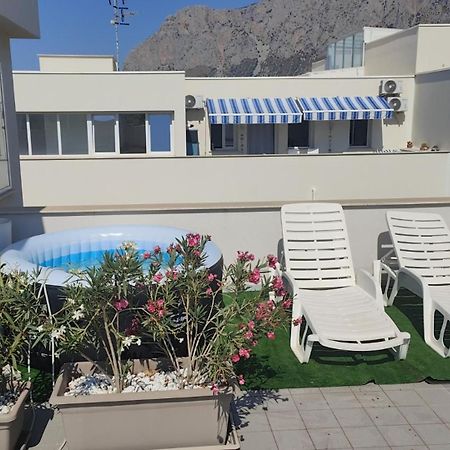 Nerissa Suites&Rooms Terrasini Esterno foto