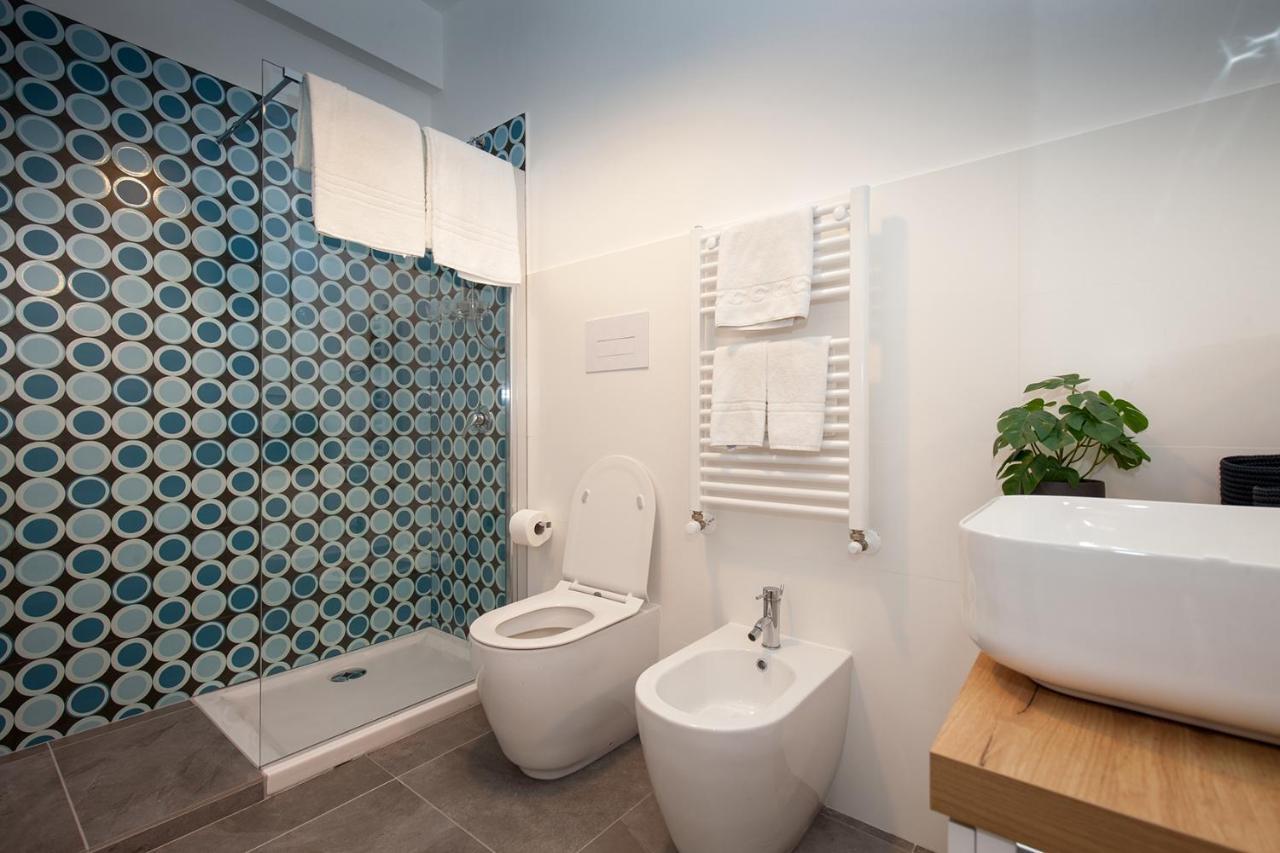 Nerissa Suites&Rooms Terrasini Esterno foto