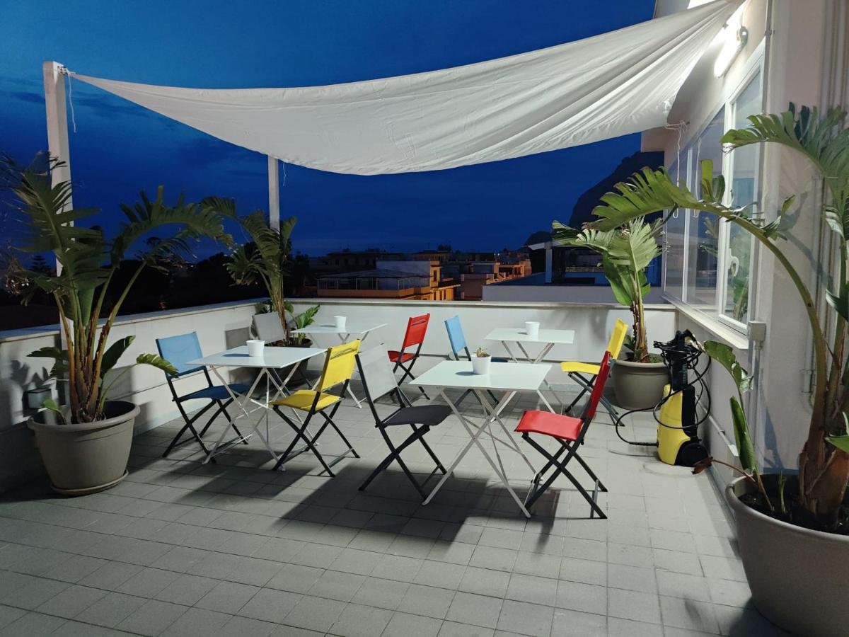 Nerissa Suites&Rooms Terrasini Esterno foto